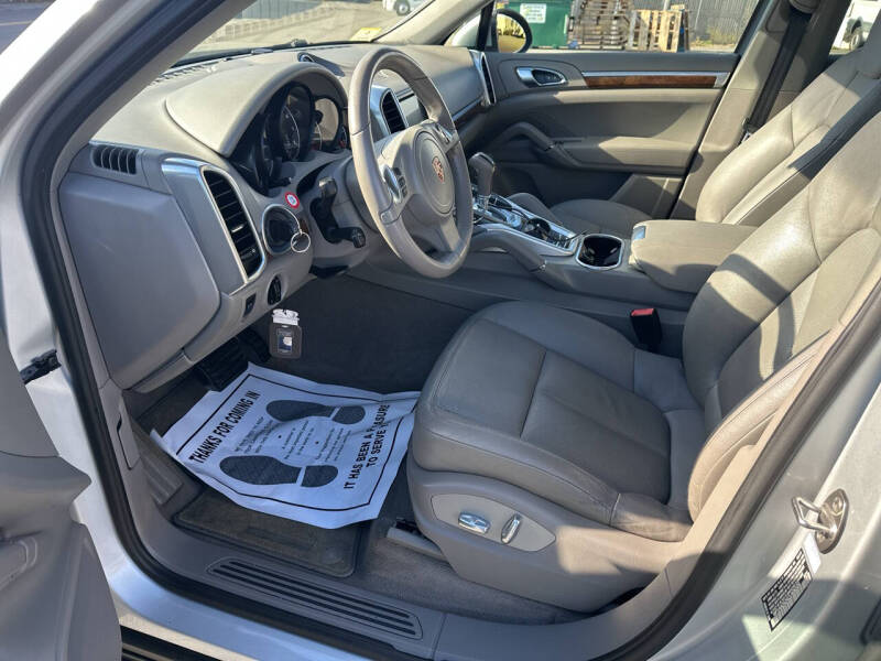 2012 Porsche Cayenne Tiptronic
