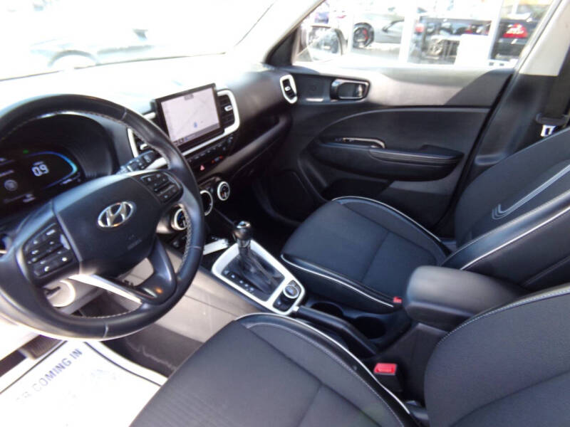 2023 Hyundai Venue Limited