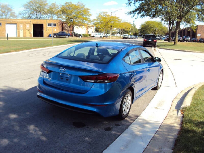 2017 Hyundai Elantra SE photo 12