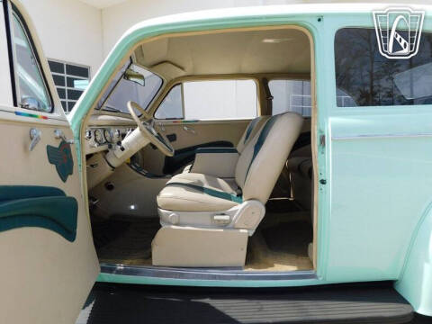 1939 Pontiac Silver Streak