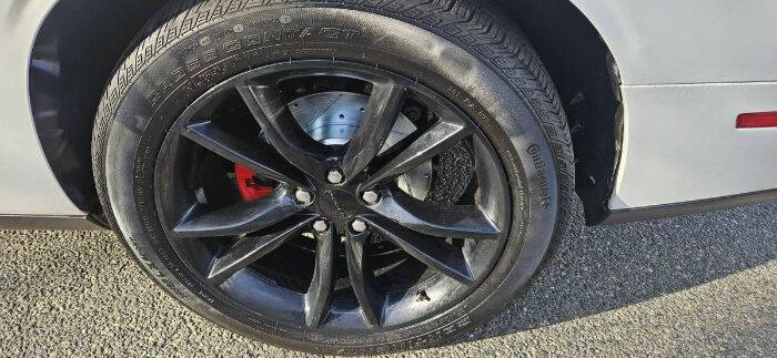 2015 Dodge Challenger SXT
