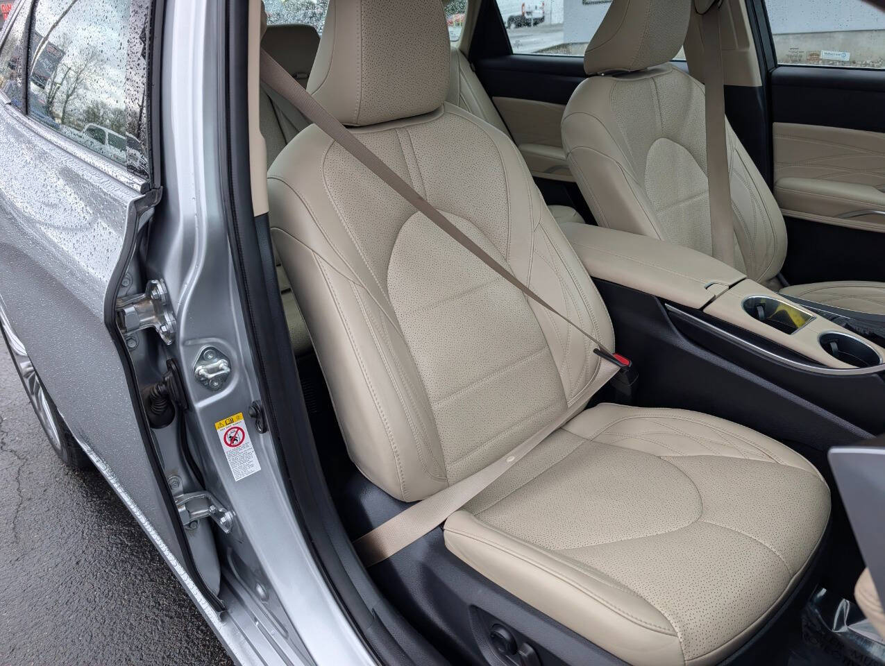 used 2019 Toyota Avalon Hybrid car, priced at $29,999