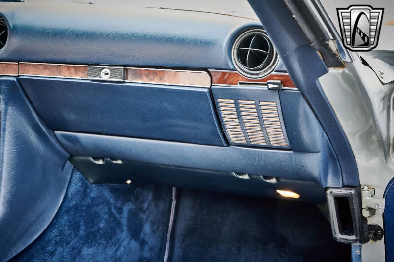 1988 Mercedes-Benz 560-Class 560 SL