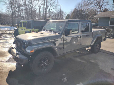 2021 Jeep Gladiator for sale at Dave's Car Corner in Hartford City IN