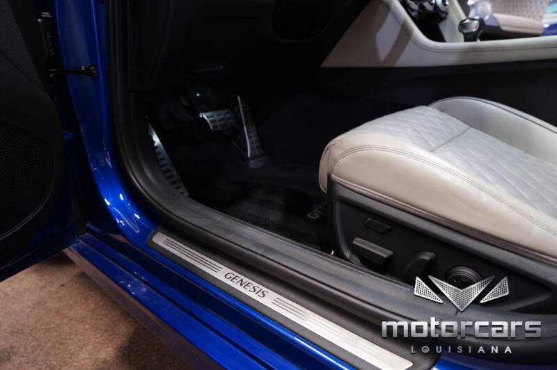 2022 Genesis G70 3.3T Standard