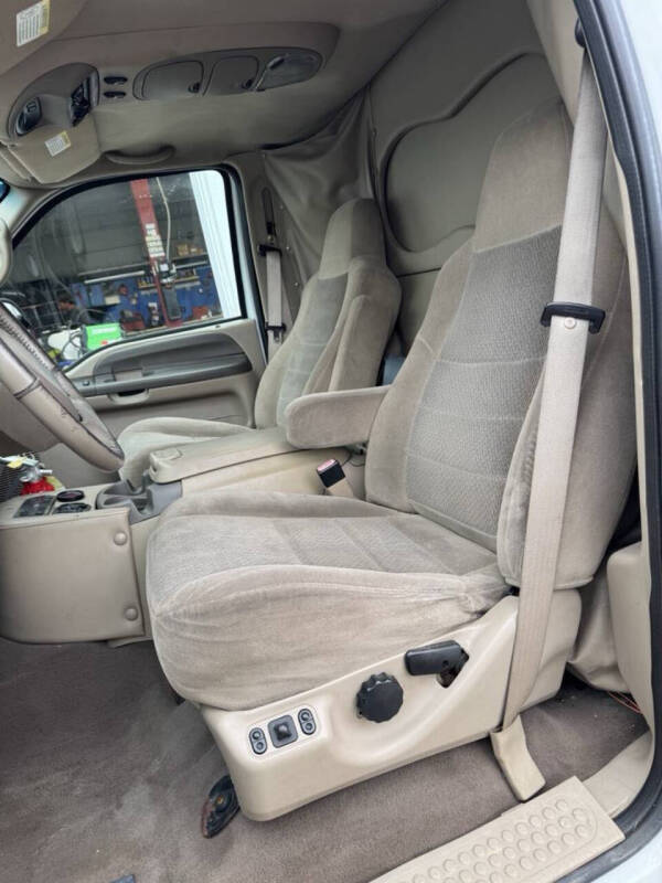 2002 Ford Excursion XLT