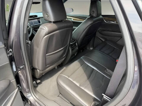 2017 Cadillac XT5 Platinum