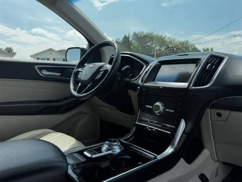 2019 Ford Edge Titanium
