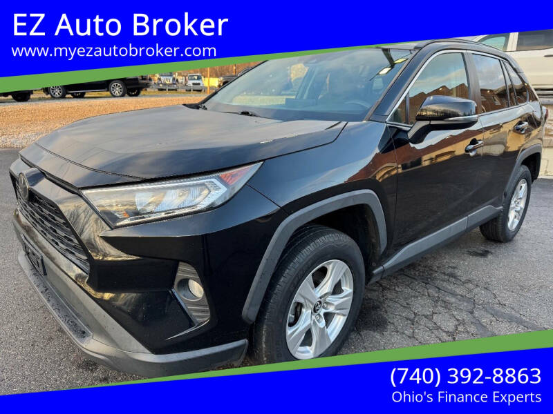 2019 Toyota RAV4 XLE's photo