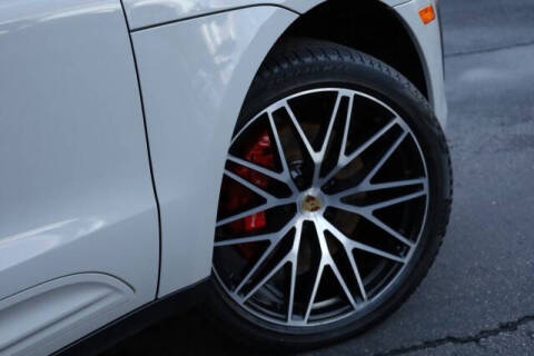 2023 Porsche Macan S