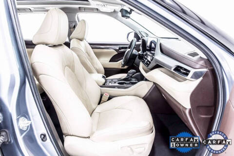 2022 Toyota Highlander Platinum