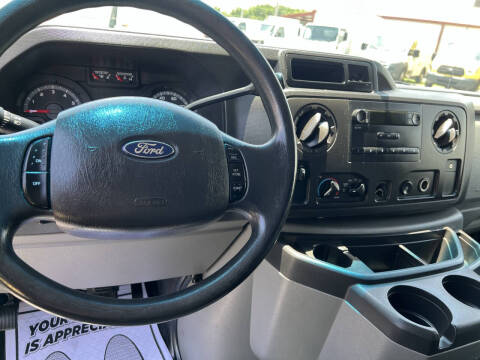 2013 Ford E-Series E-350 SD