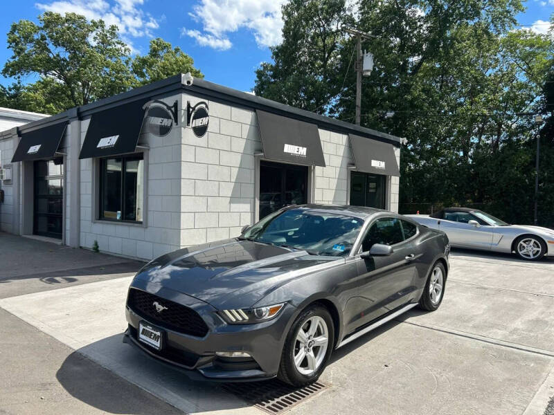 2017 Ford Mustang V6