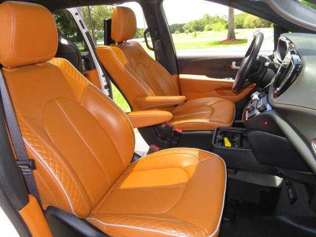 2022 Chrysler Pacifica Pinnacle