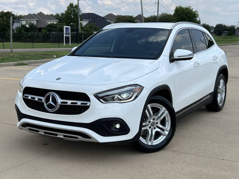 2021 Mercedes-Benz GLA GLA250's photo