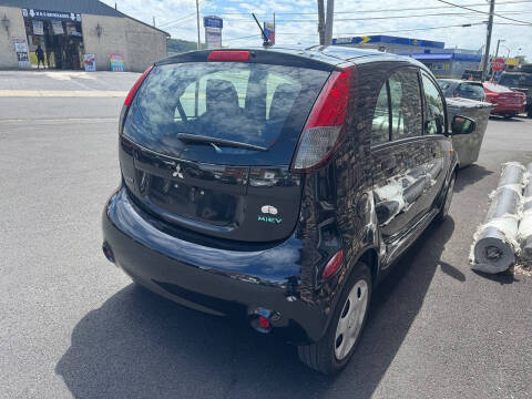 2012 Mitsubishi i-MiEV SE