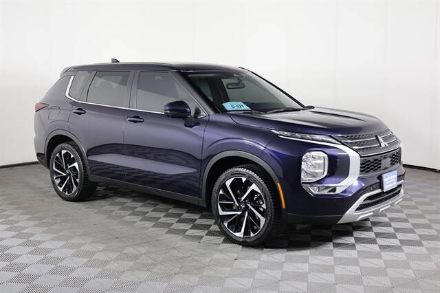 2023 Mitsubishi Outlander SE