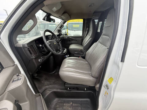 2021 Chevrolet Express 2500