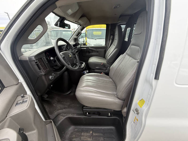 2021 Chevrolet Express 2500