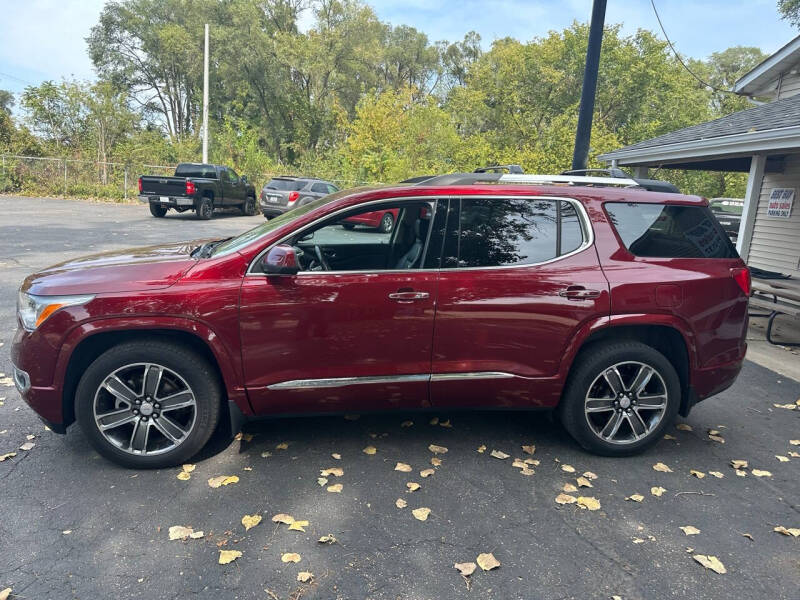 2017 GMC Acadia Denali photo 3