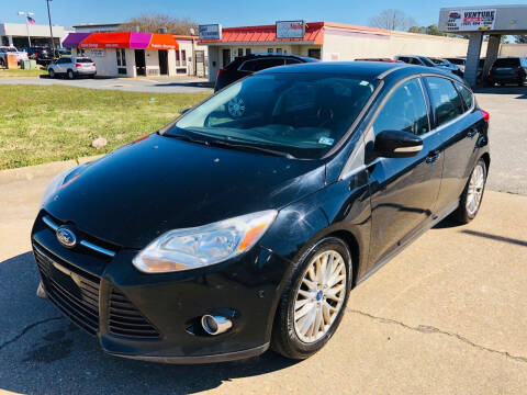 2012 Ford Focus for sale at VENTURE MOTOR SPORTS in Chesapeake VA