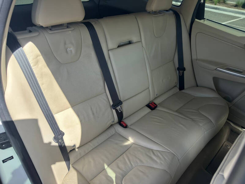 2012 Volvo XC60 3.2