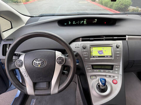2014 Toyota Prius Plug-in Hybrid Advanced
