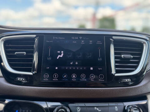 2019 Chrysler Pacifica Touring L Plus