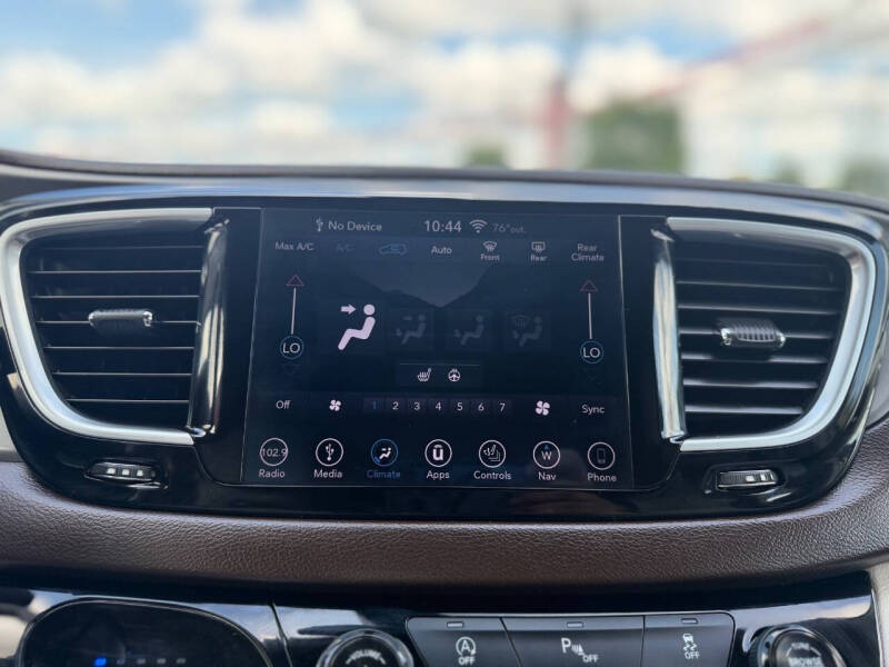 2019 Chrysler Pacifica Touring L Plus