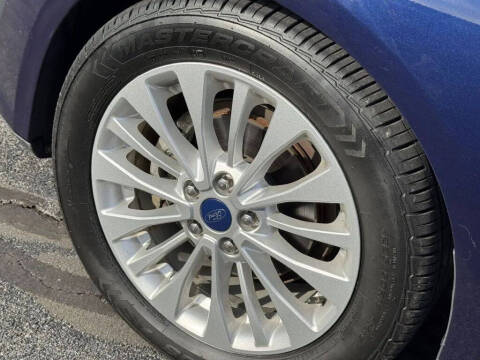 2017 Ford C-MAX Hybrid SE