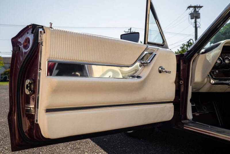 1965 Ford Thunderbird