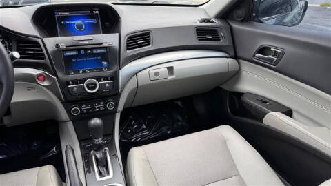 2017 Acura ILX