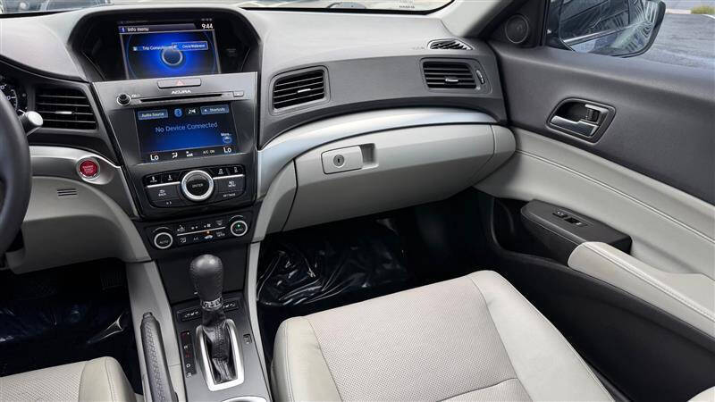2017 Acura ILX