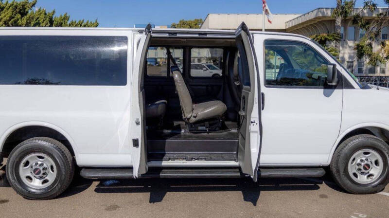 2015 GMC Savana LS 3500