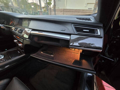 2012 BMW 7 Series 750Li