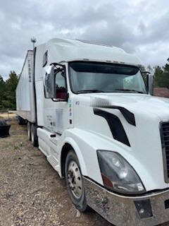 2015 Volvo VNL64T780