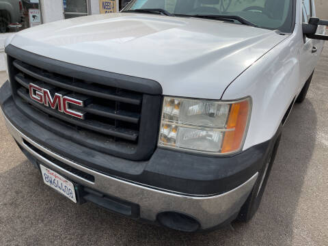 2009 GMC Sierra 1500 for sale at Best Buy Auto Sales in Hesperia CA