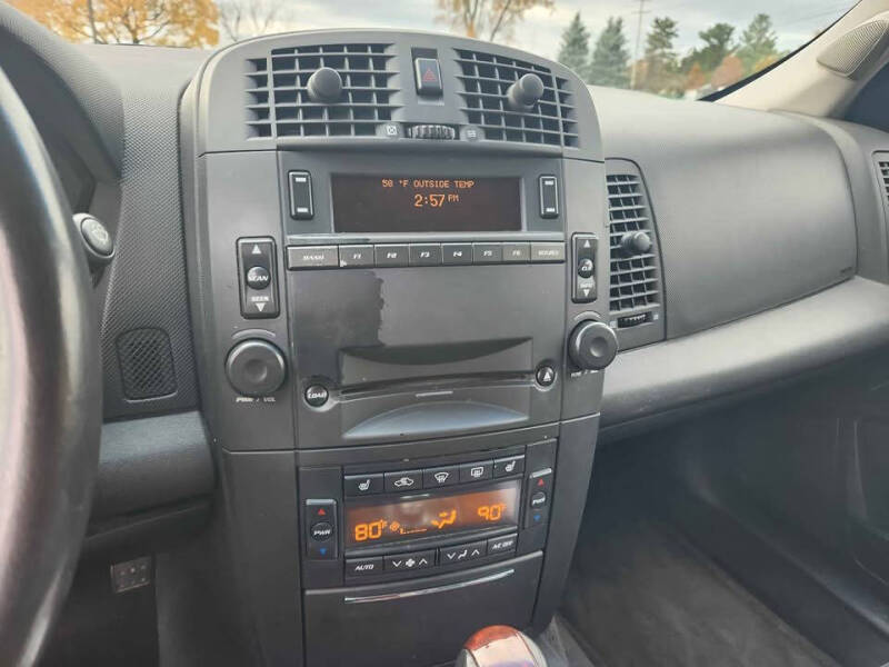 2004 Cadillac SRX Base - Photo 12