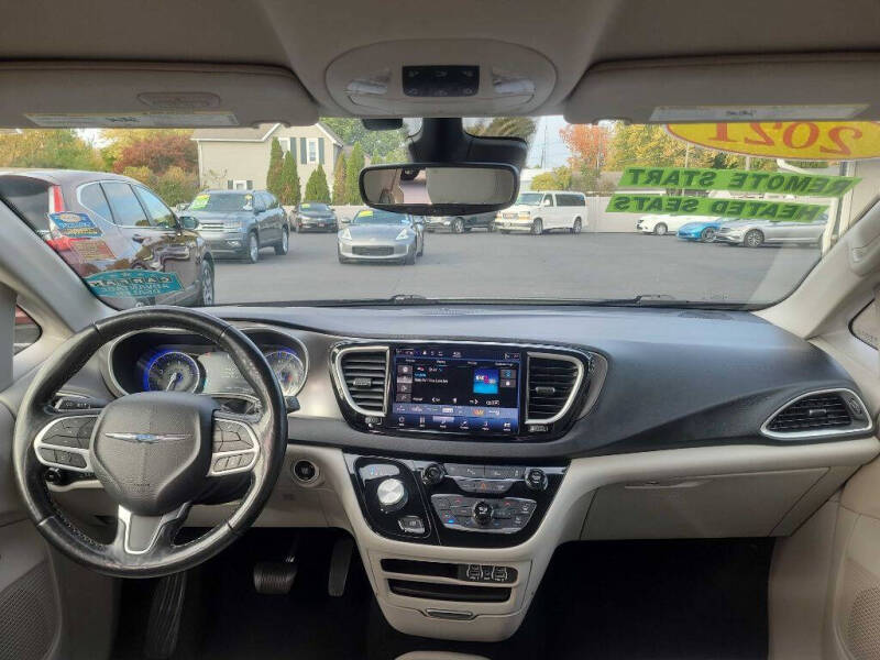 2021 Chrysler Pacifica Touring L