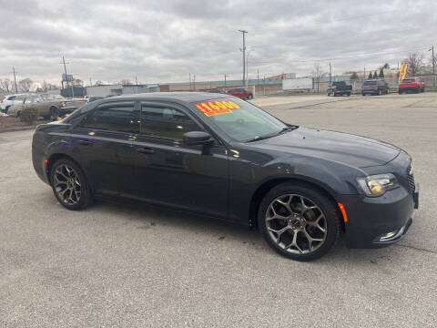 2016 Chrysler 300 S Alloy Edition