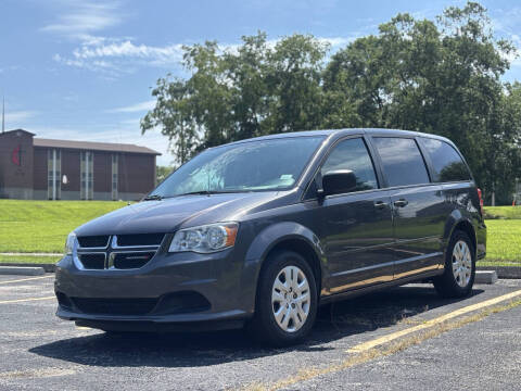 2017 Dodge Grand Caravan SE Photo
