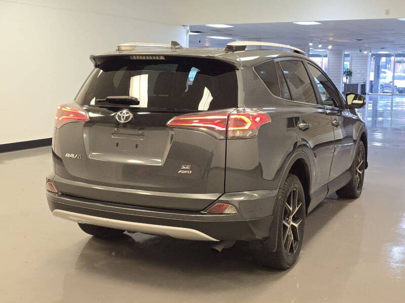 2016 Toyota RAV4 SE