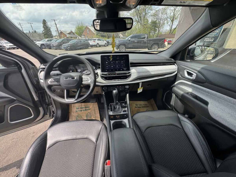 2023 Jeep Compass Latitude