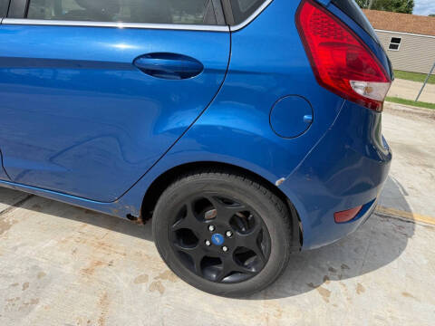 2011 Ford Fiesta SES