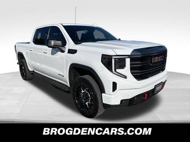 2023 GMC Sierra 1500 AT4's photo
