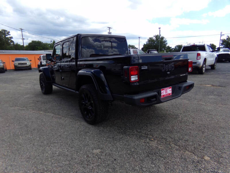 2025 Jeep Gladiator NightHawk