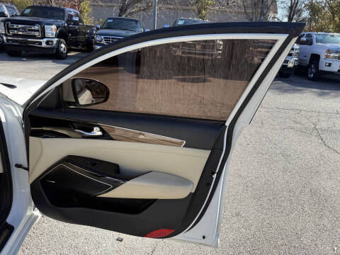 2017 Kia Cadenza Premium