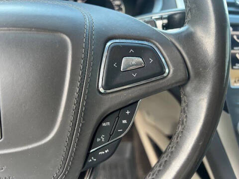 2017 Lincoln MKZ Select
