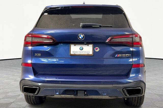 2022 BMW X5 M50i