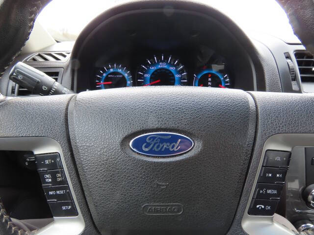 2011 Ford Fusion for sale at Modern Automotive Group LLC in Lafayette, TN